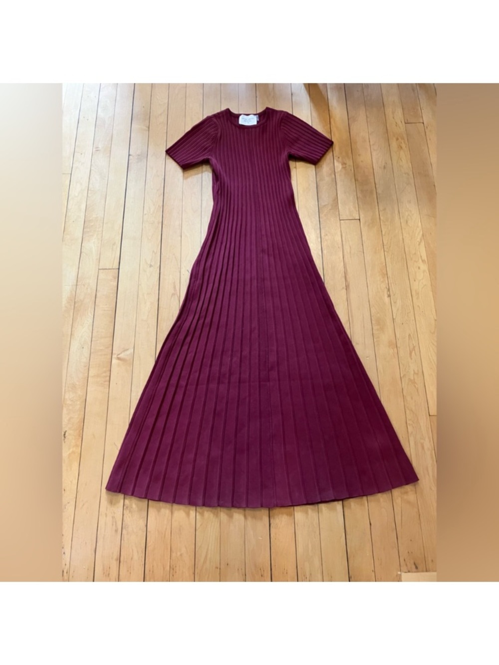 Hyacinth House Murphy Ribbed Midi Dress - Picture 7 of 10